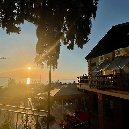 Tekada Hotel & Restaurant วญอเรอ ภายนอก รูปภาพ