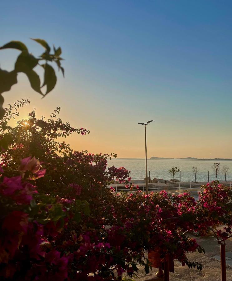 Tekada Hotel & Restaurant วญอเรอ ภายนอก รูปภาพ